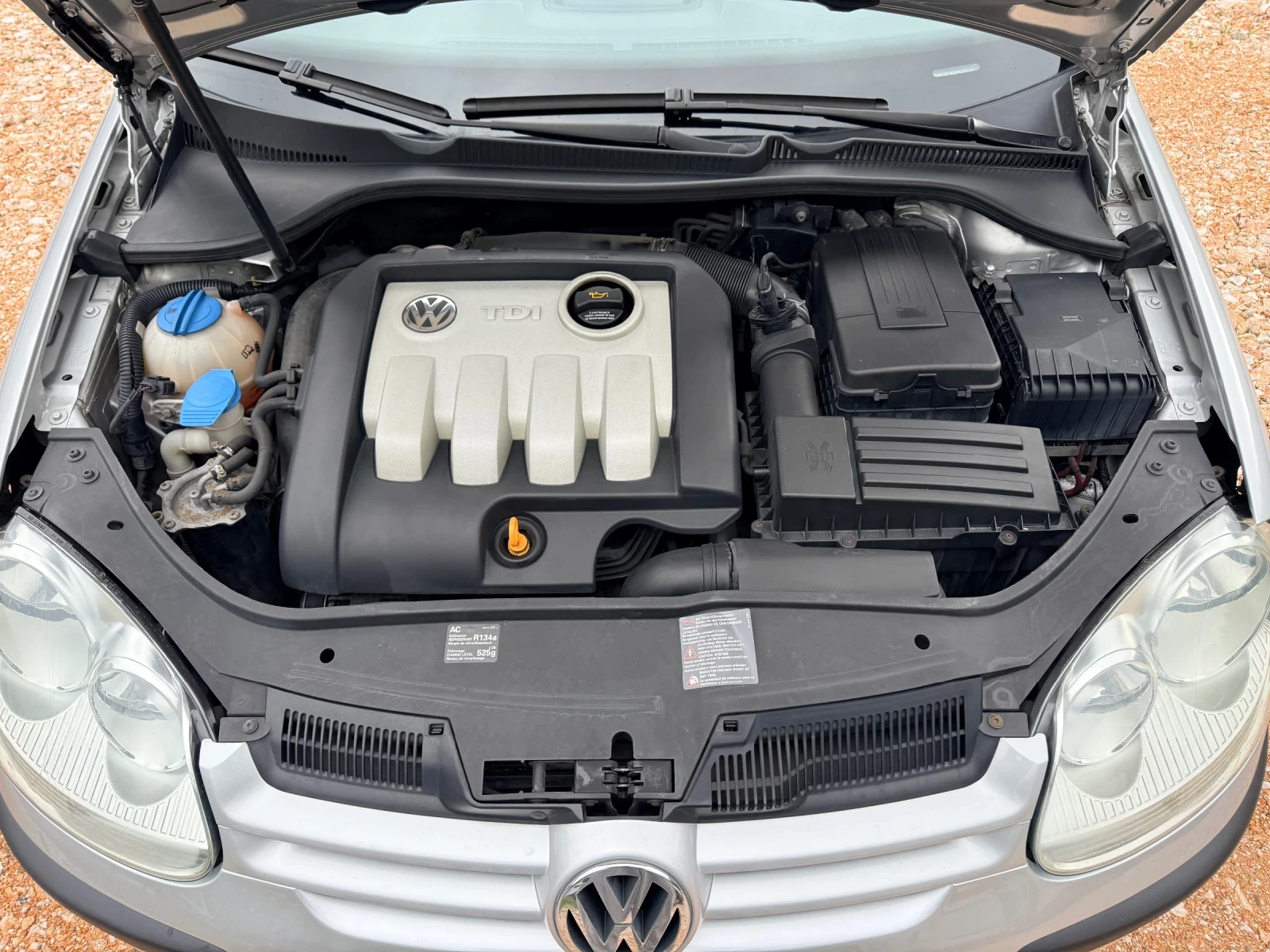 VW Golf 1.9TDI* ИТАЛИЯ* 2КЛЮЧА* РЕАЛНИ КМ* ТЕМПОМАТ* , снимка 17 - Автомобили и джипове - 54380007