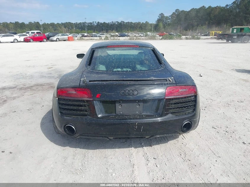 Audi R8 2015 AUDI R8 4.2, снимка 8 - Автомобили и джипове - 54436054