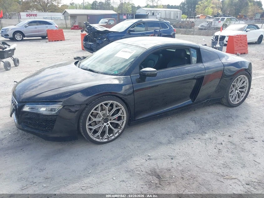 Audi R8 2015 AUDI R8 4.2, снимка 4 - Автомобили и джипове - 54436054