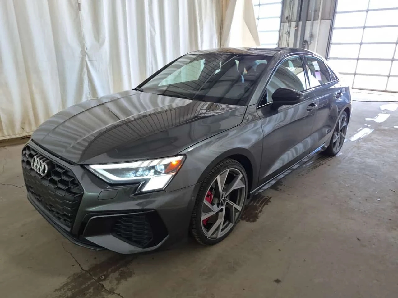 Audi S3 TECHNIK /B&O/DISTRONIC/АВТОКРЕДИТ