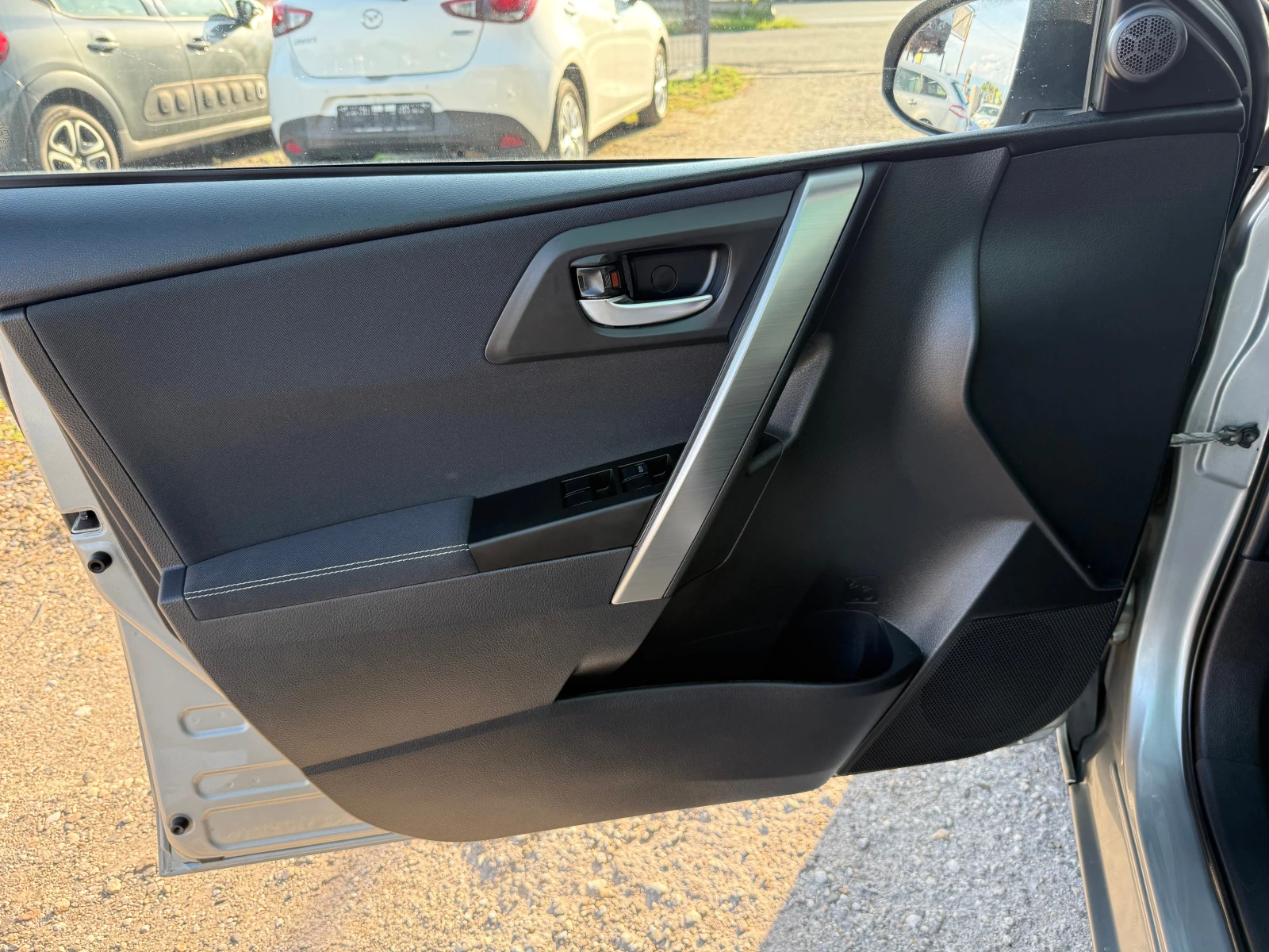 Toyota Auris 1.6 i | Mobile.bg � ����������� 6