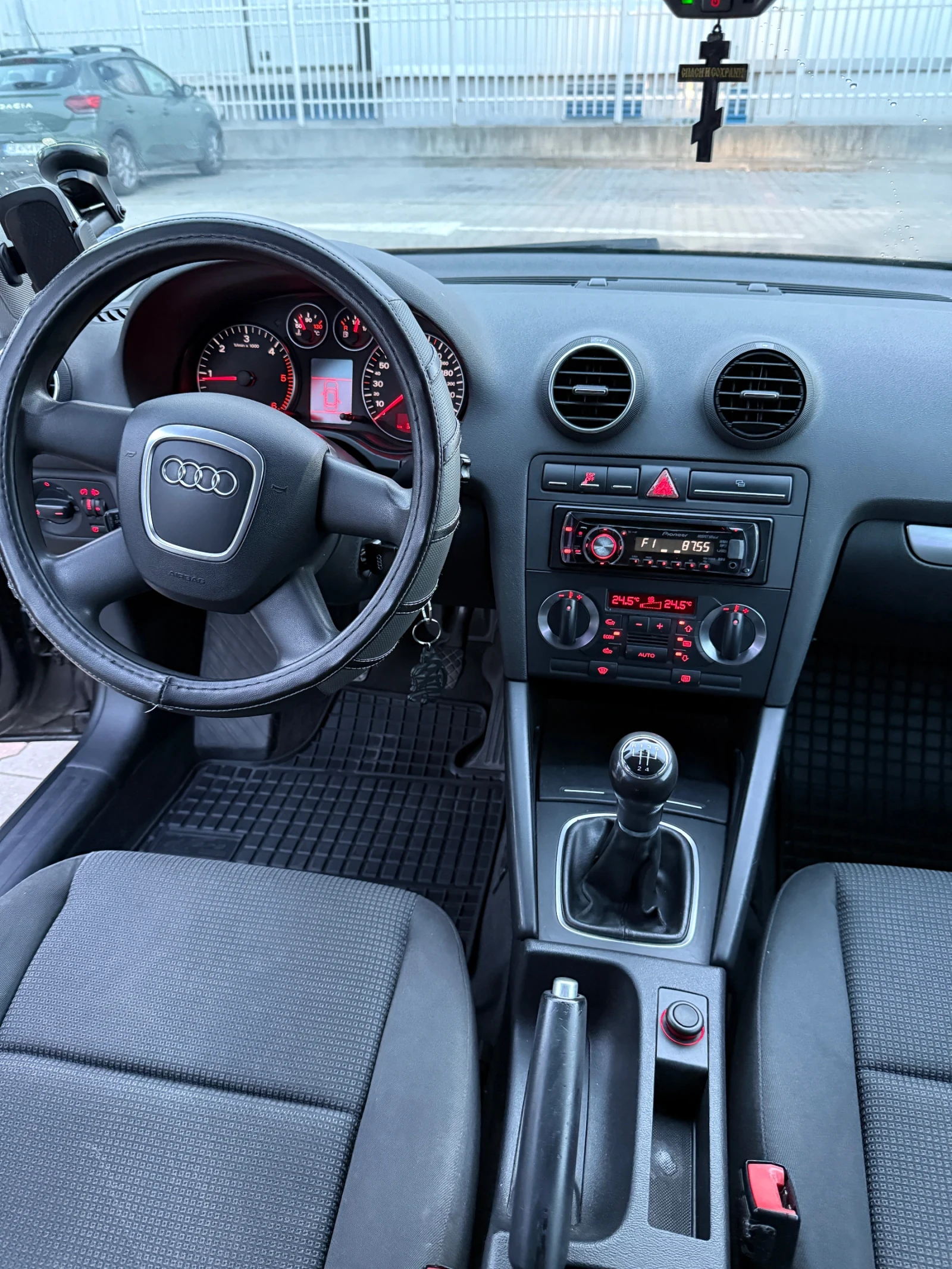 Audi A3 1.9 tdi идва с летни и зимни гуми, снимка 8 - Автомобили и джипове - 54948084