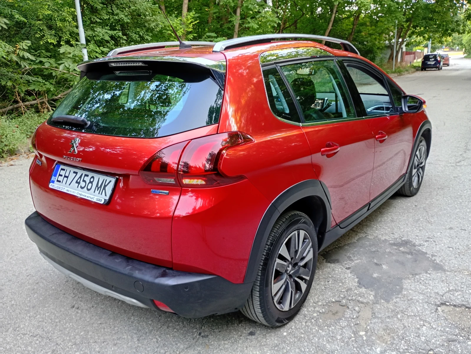 Peugeot 2008 1.2 автоматик , снимка 6 - Автомобили и джипове - 55385676