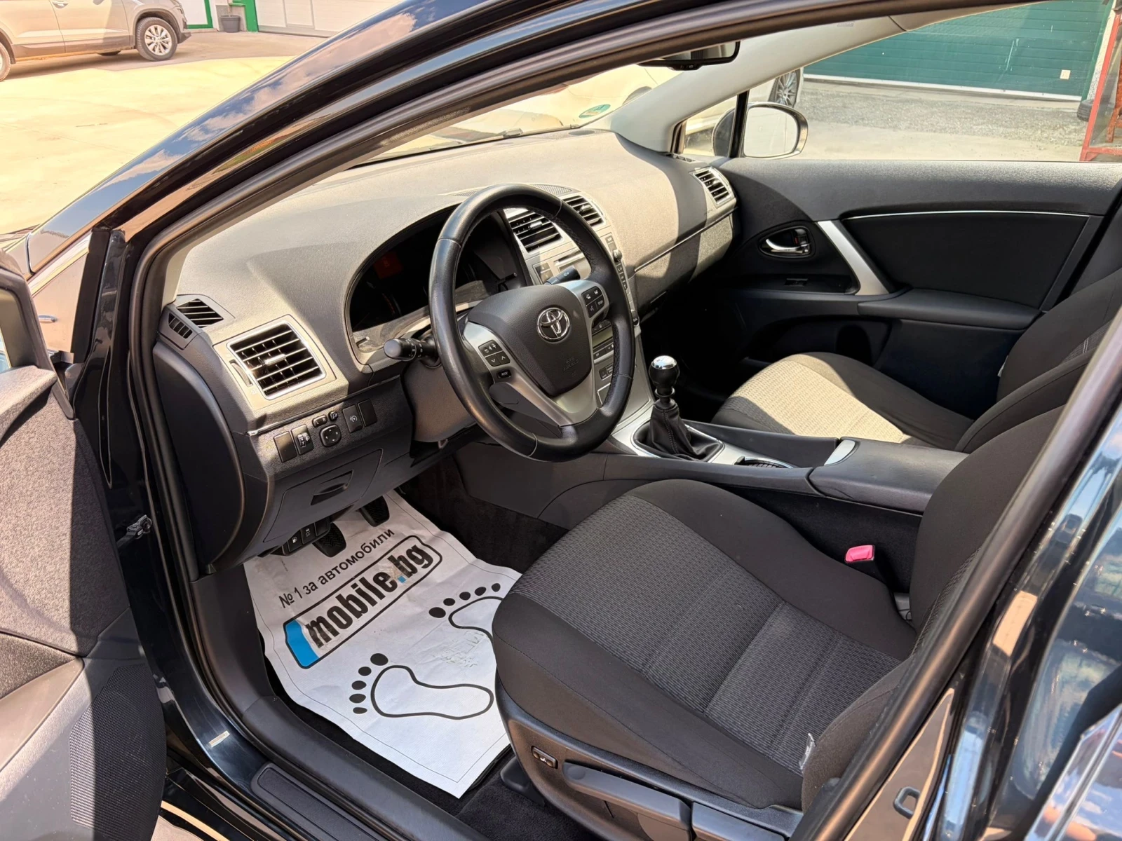 Toyota Avensis, снимка 7 - Автомобили и джипове - 55728432