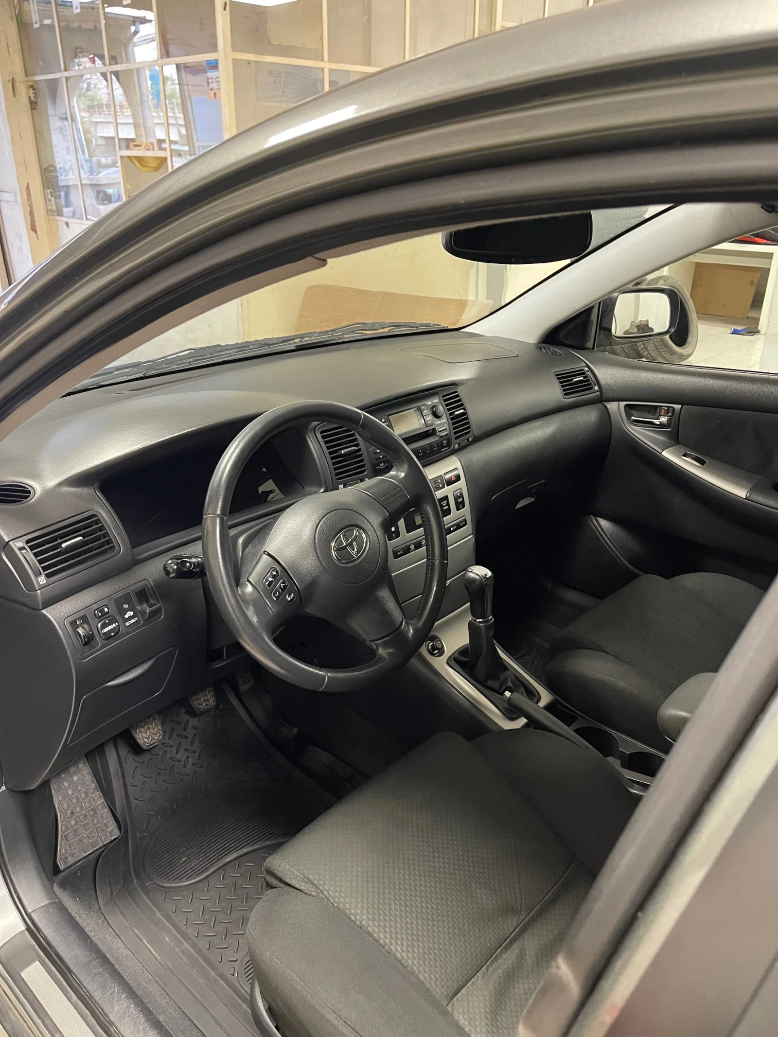 Toyota Corolla 2.0 D-4D 116k.c., снимка 5 - Автомобили и джипове - 56533067