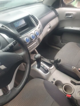 Mitsubishi L200 2.5 136 автоматик, снимка 4