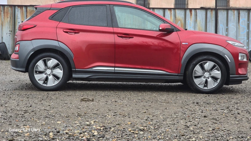 Hyundai Kona Hyundai Kona Premium 64kWh* SOH 96.7%* Кафяв кожен, снимка 6 - Автомобили и джипове - 49143793