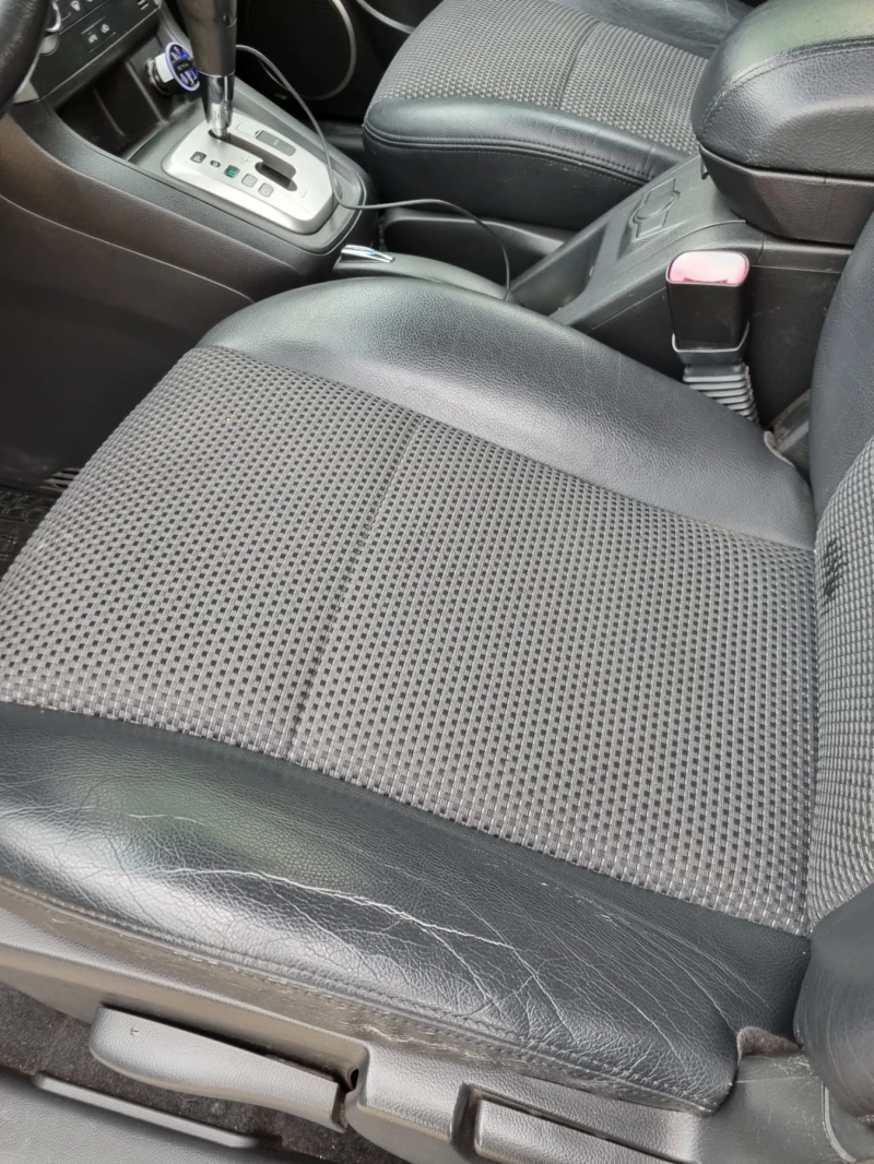 Chevrolet Captiva 2.0, снимка 11 - Автомобили и джипове - 52605412