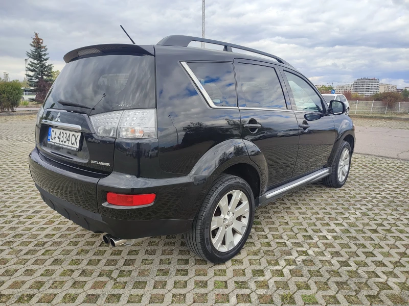 Mitsubishi Outlander 2.2 DI-D, снимка 5 - Автомобили и джипове - 52012319