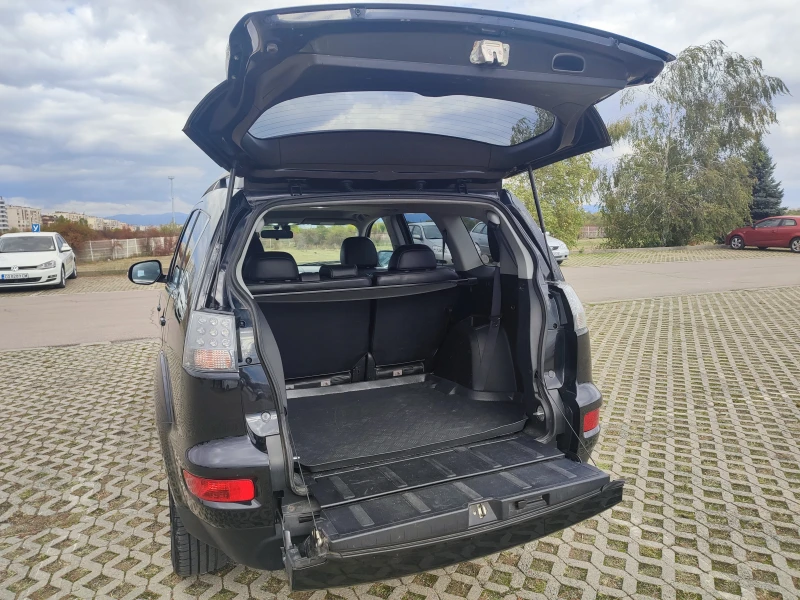 Mitsubishi Outlander 2.2 DI-D, снимка 13 - Автомобили и джипове - 52012319