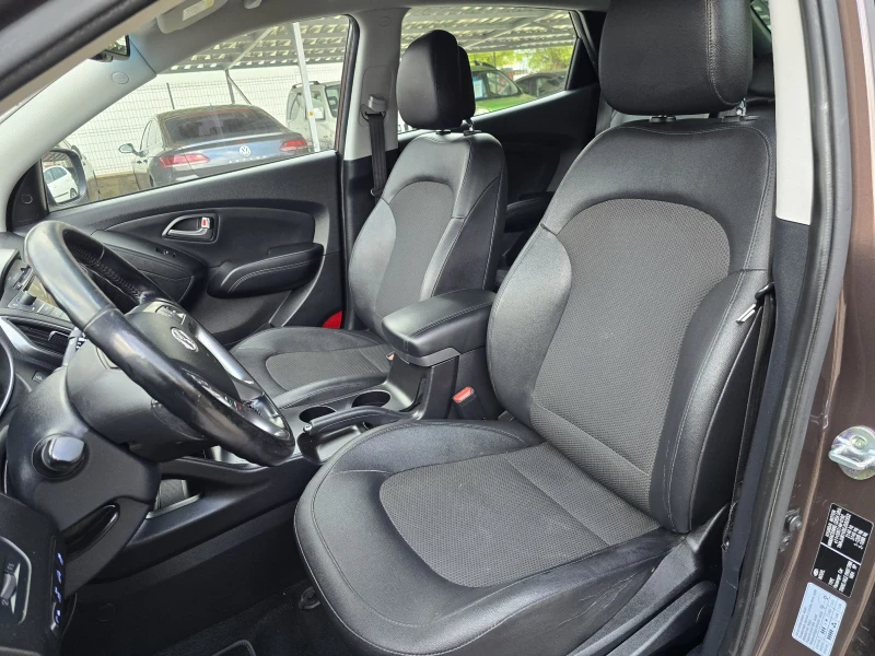 Hyundai IX35 2.0CRDI FACE NAVI AVTOMAT, снимка 13 - Автомобили и джипове - 52174190