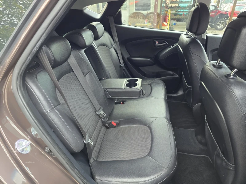 Hyundai IX35 2.0CRDI FACE NAVI AVTOMAT, снимка 9 - Автомобили и джипове - 52174190