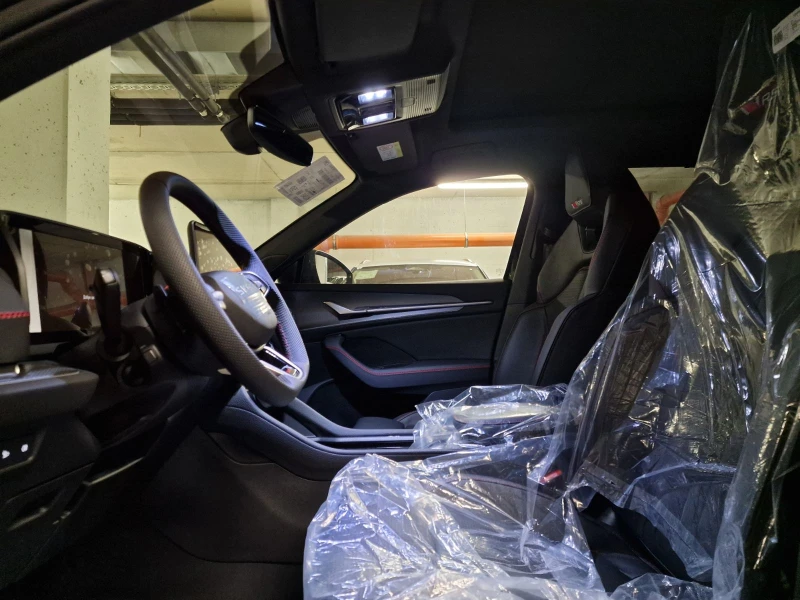 Skoda Kodiaq Vrs, FULL, 6+ 1 места, PANO, Head up, Кожа, печка, снимка 6 - Автомобили и джипове - 52747959