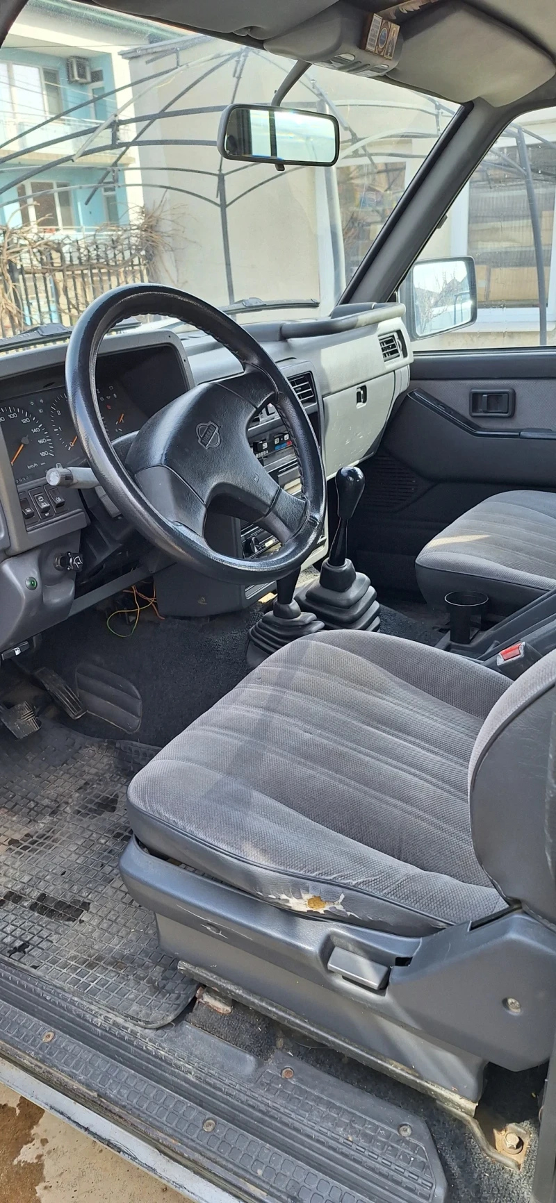 Nissan Patrol Y60 Бартер, снимка 4 - Автомобили и джипове - 52384899