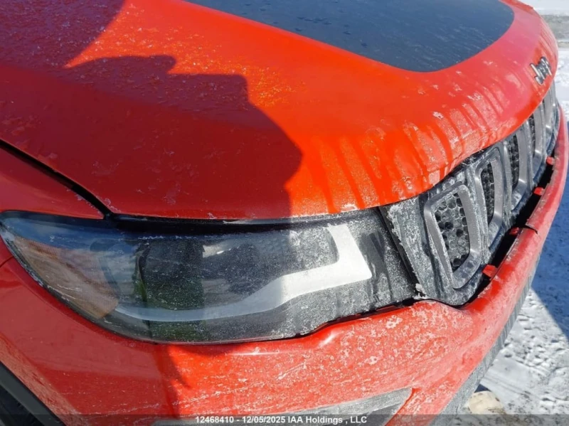 Jeep Compass * TRAILHAWK * CARFAX * БЕЗ ПЪРВОНАЧАЛНА ВНОСКА, снимка 12 - Автомобили и джипове - 52735244