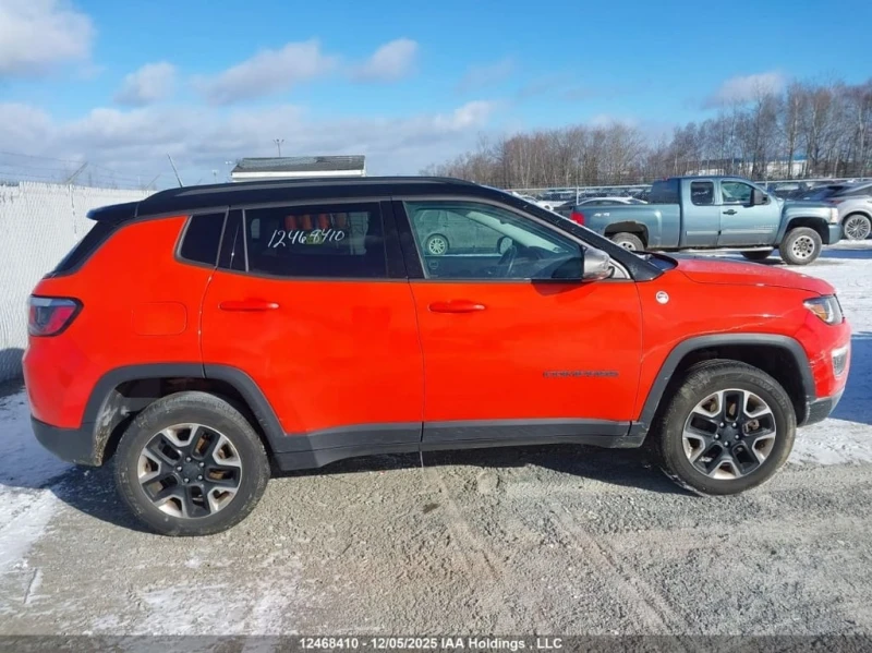 Jeep Compass * TRAILHAWK * CARFAX * БЕЗ ПЪРВОНАЧАЛНА ВНОСКА, снимка 14 - Автомобили и джипове - 52735244