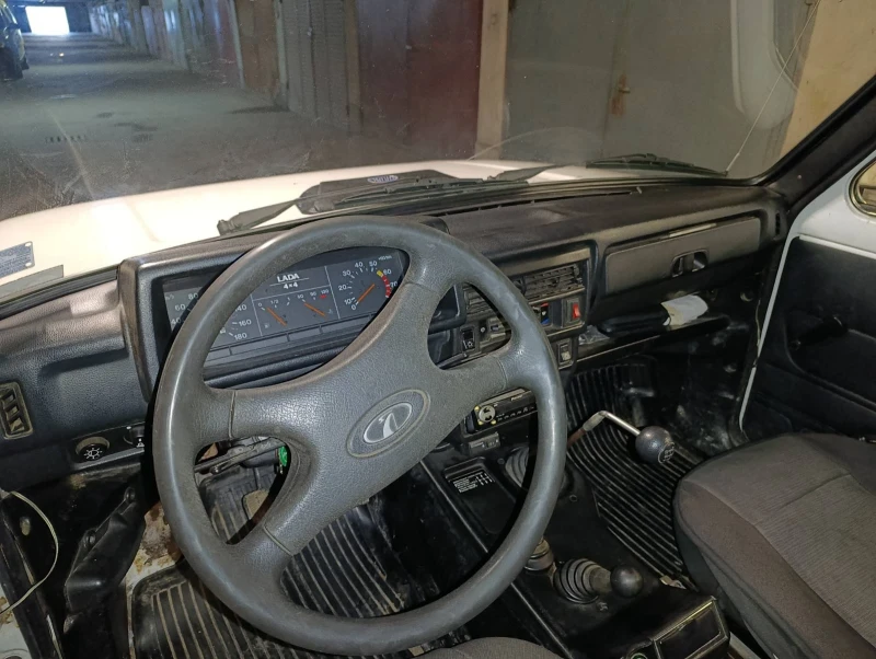 Lada Niva, снимка 11 - Автомобили и джипове - 52905540