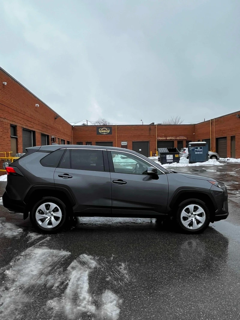 Toyota Rav4 LE * * CARFAX * * АВТО КРЕДИТ * * , снимка 4 - Автомобили и джипове - 53154452