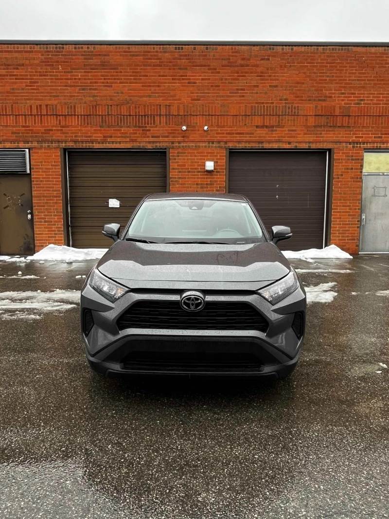 Toyota Rav4 LE * * CARFAX * * АВТО КРЕДИТ * * , снимка 2 - Автомобили и джипове - 53154452