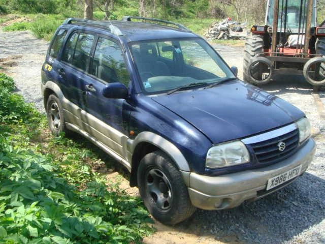 Suzuki Grand vitara 2.0 16V, снимка 2 - Автомобили и джипове - 46834284