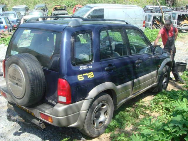 Suzuki Grand vitara 2.0 16V, снимка 3 - Автомобили и джипове - 46834284