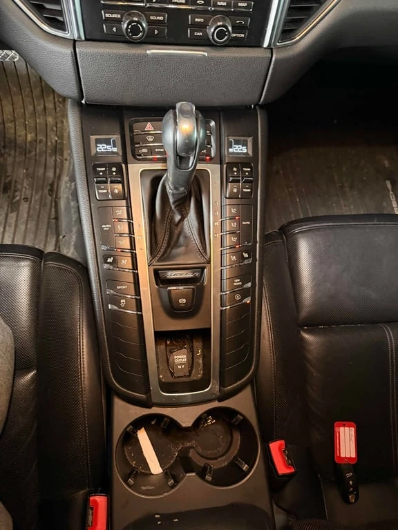 Porsche Macan * S * CARFAX * ЦЕНА ДО БГ, снимка 16 - Автомобили и джипове - 53253823