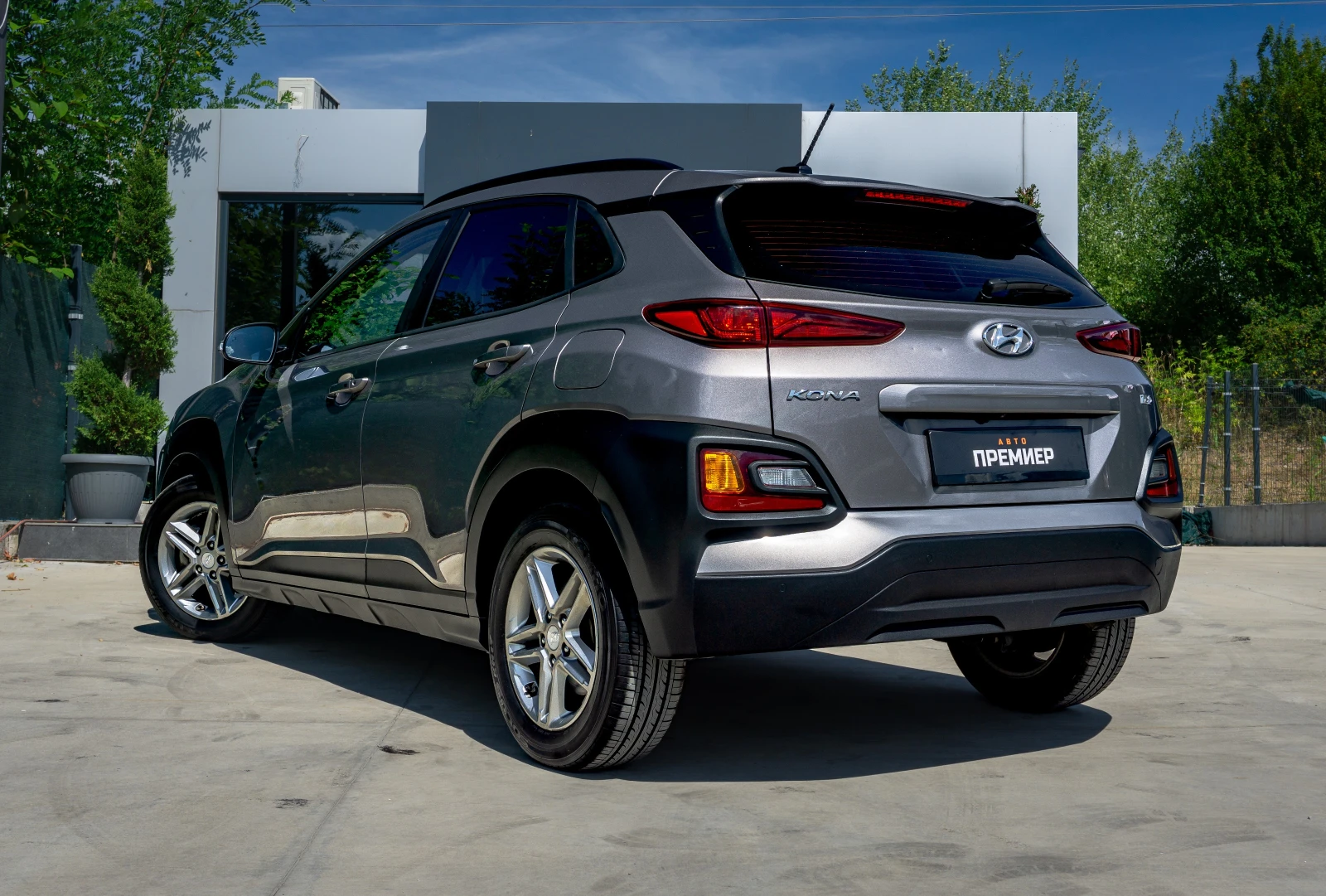 Hyundai Kona 1.6 - КАТО НОВА! - изображение 6