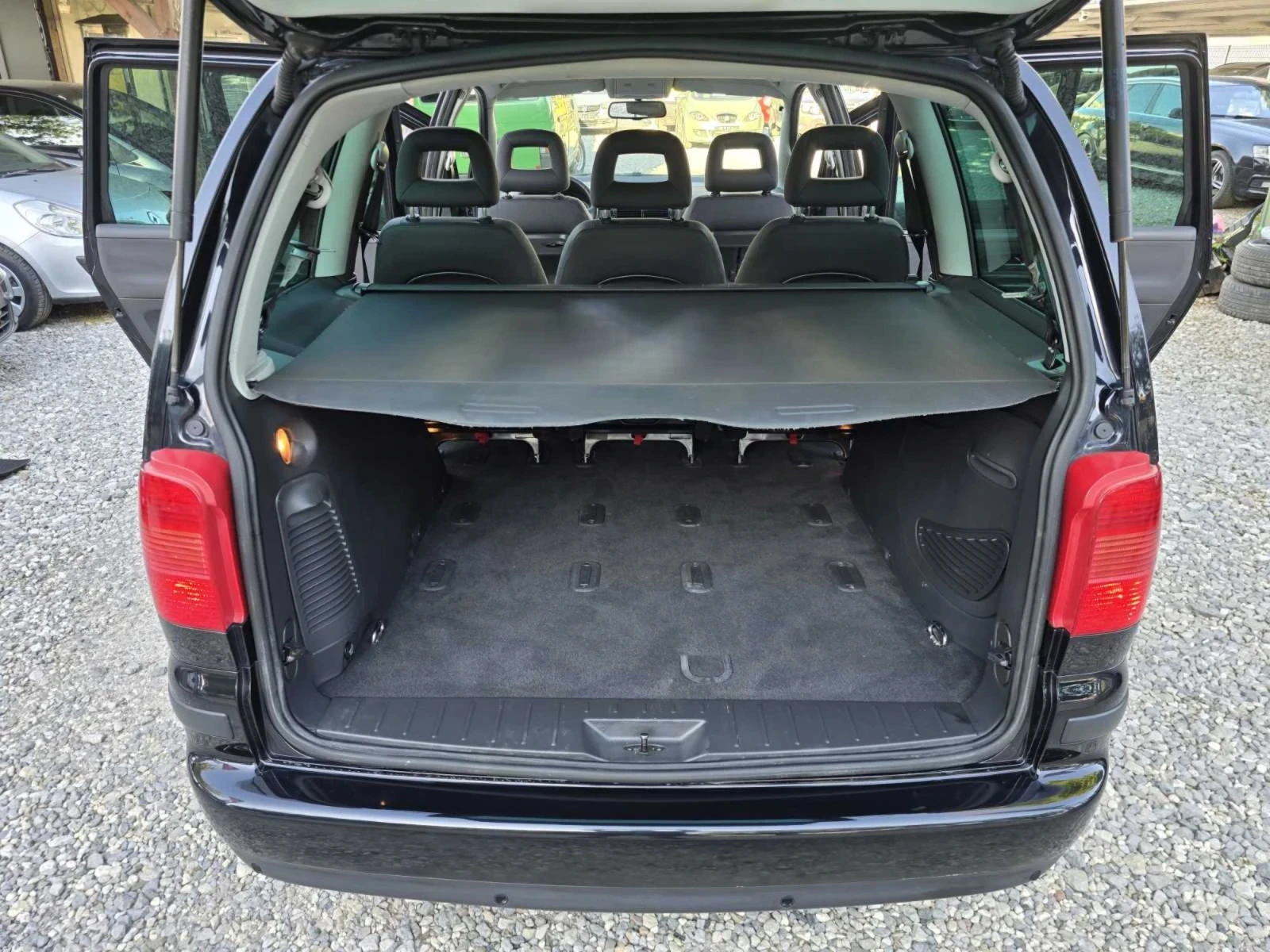 Seat Alhambra 2.0TDI LUX XENON, снимка 11 - Автомобили и джипове - 52174190