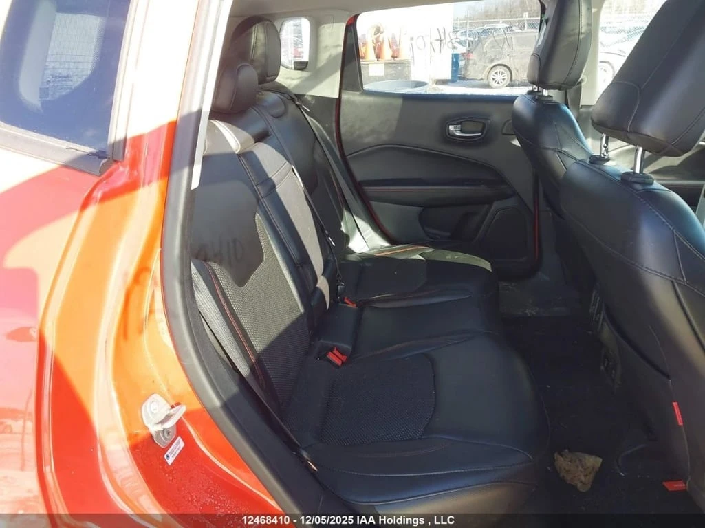 Jeep Compass * TRAILHAWK * CARFAX * БЕЗ ПЪРВОНАЧАЛНА ВНОСКА - изображение 8