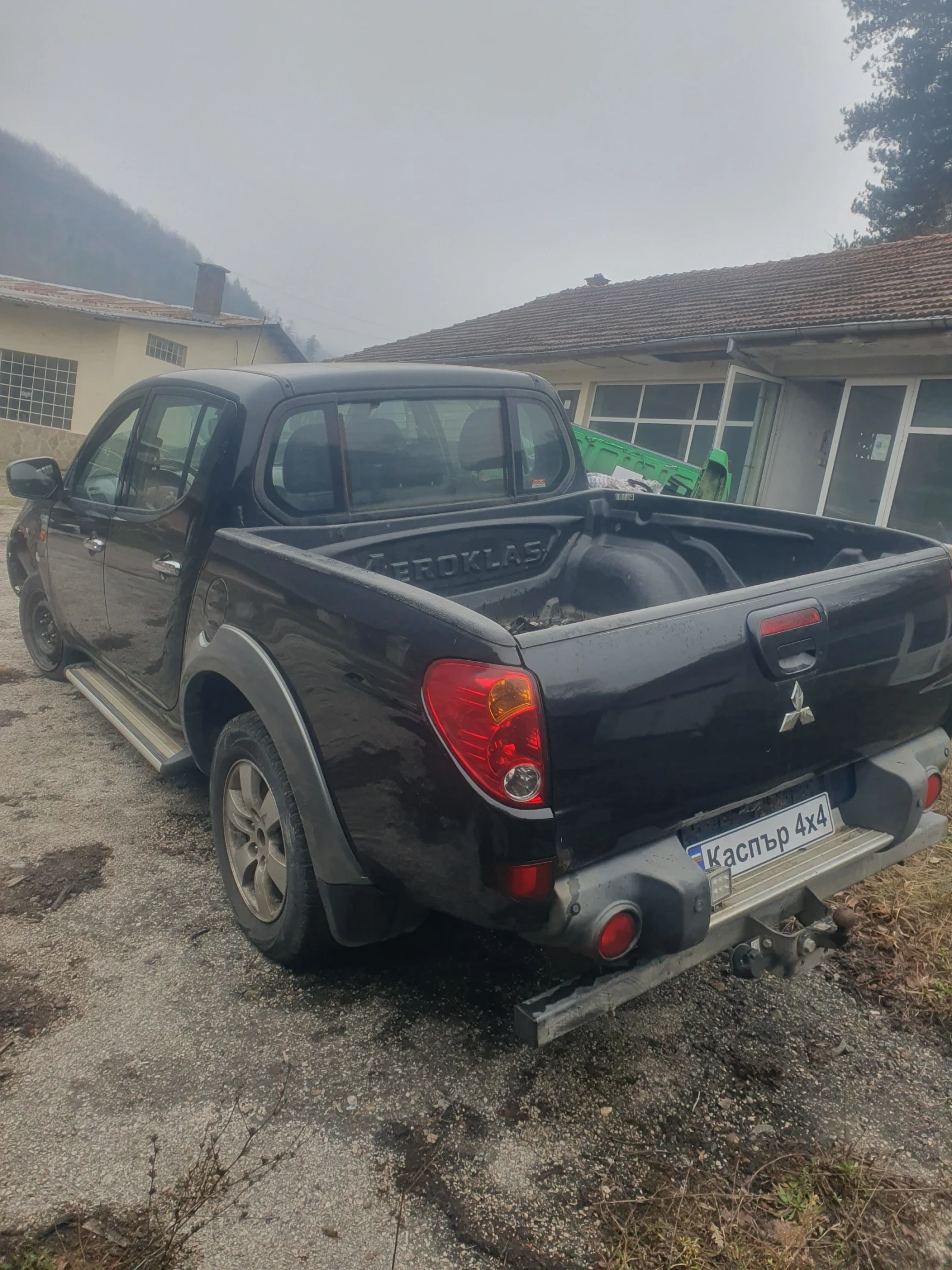 Mitsubishi L200 2.5 136 автоматик - изображение 2