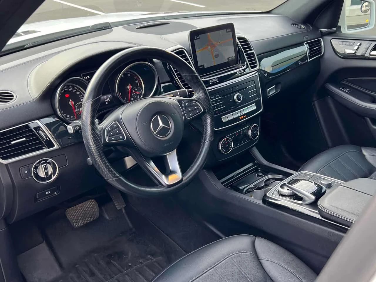 Mercedes-Benz GLS * 450 * CARFAX * ЦЕНА ДО БГ - изображение 5