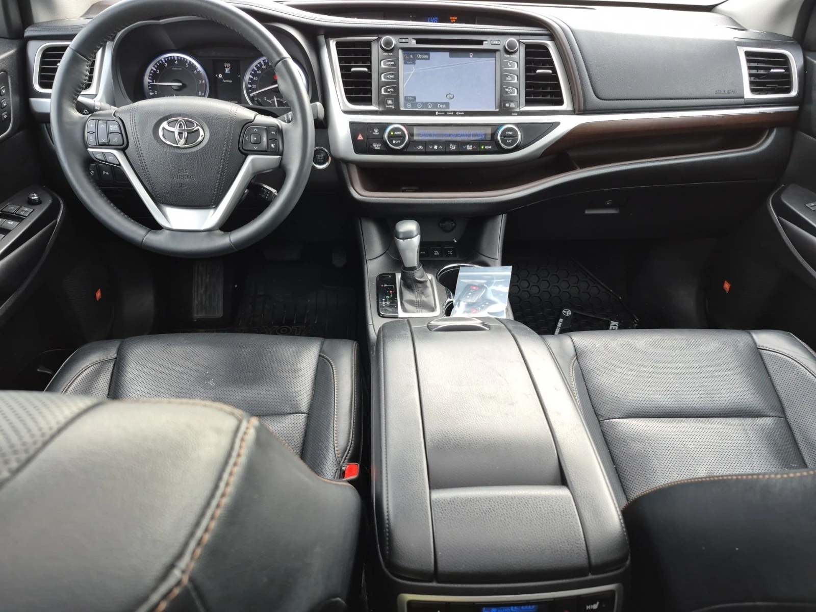 Toyota Highlander Limited Platinum | 7 Места | Сервизна История | , снимка 7 - Автомобили и джипове - 53728873
