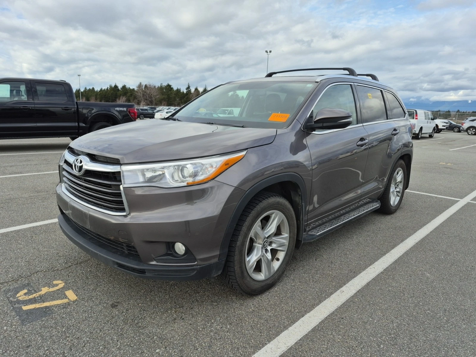 Toyota Highlander Limited Platinum | 7 Места | Сервизна История | 