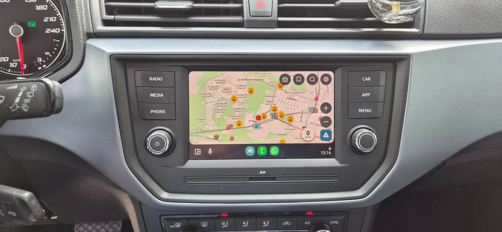 Seat Arona БЕНЗИН 115к.с. АВТОМАТИК ; КАМЕРА , снимка 13 - Автомобили и джипове - 54429390