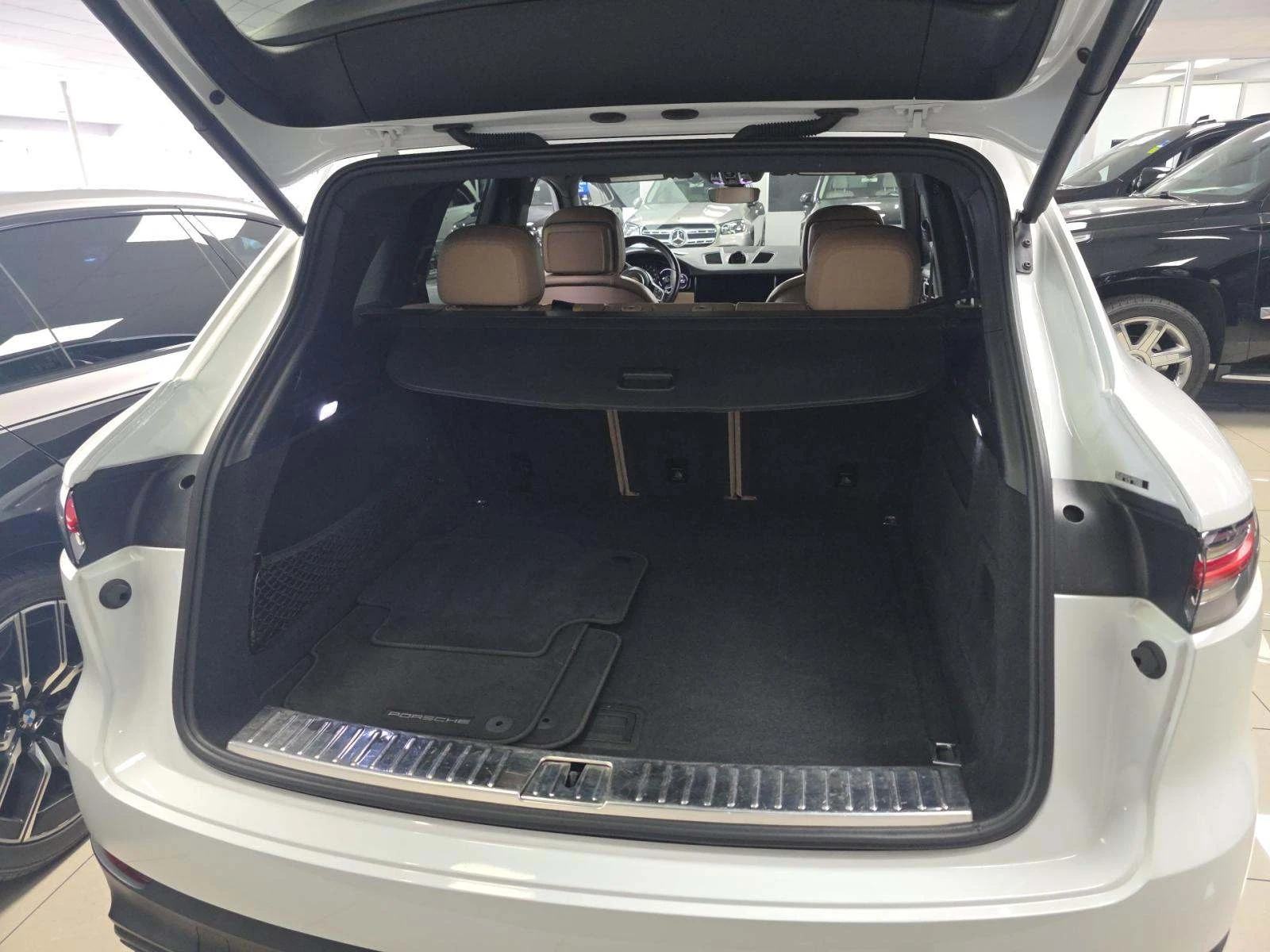 Porsche Cayenne Панорама | BOSE | PDLS | 21" RS Spyder, снимка 10 - Автомобили и джипове - 54711431
