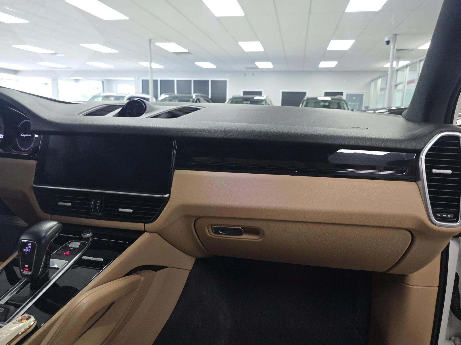 Porsche Cayenne Панорама | BOSE | PDLS | 21" RS Spyder, снимка 12 - Автомобили и джипове - 54711431