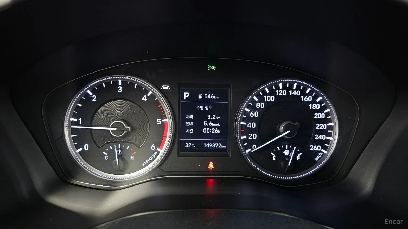 Hyundai Santa fe * ПАНО* KEYLESS* Camera* ПОДГРЕВ* , снимка 8 - Автомобили и джипове - 55584559
