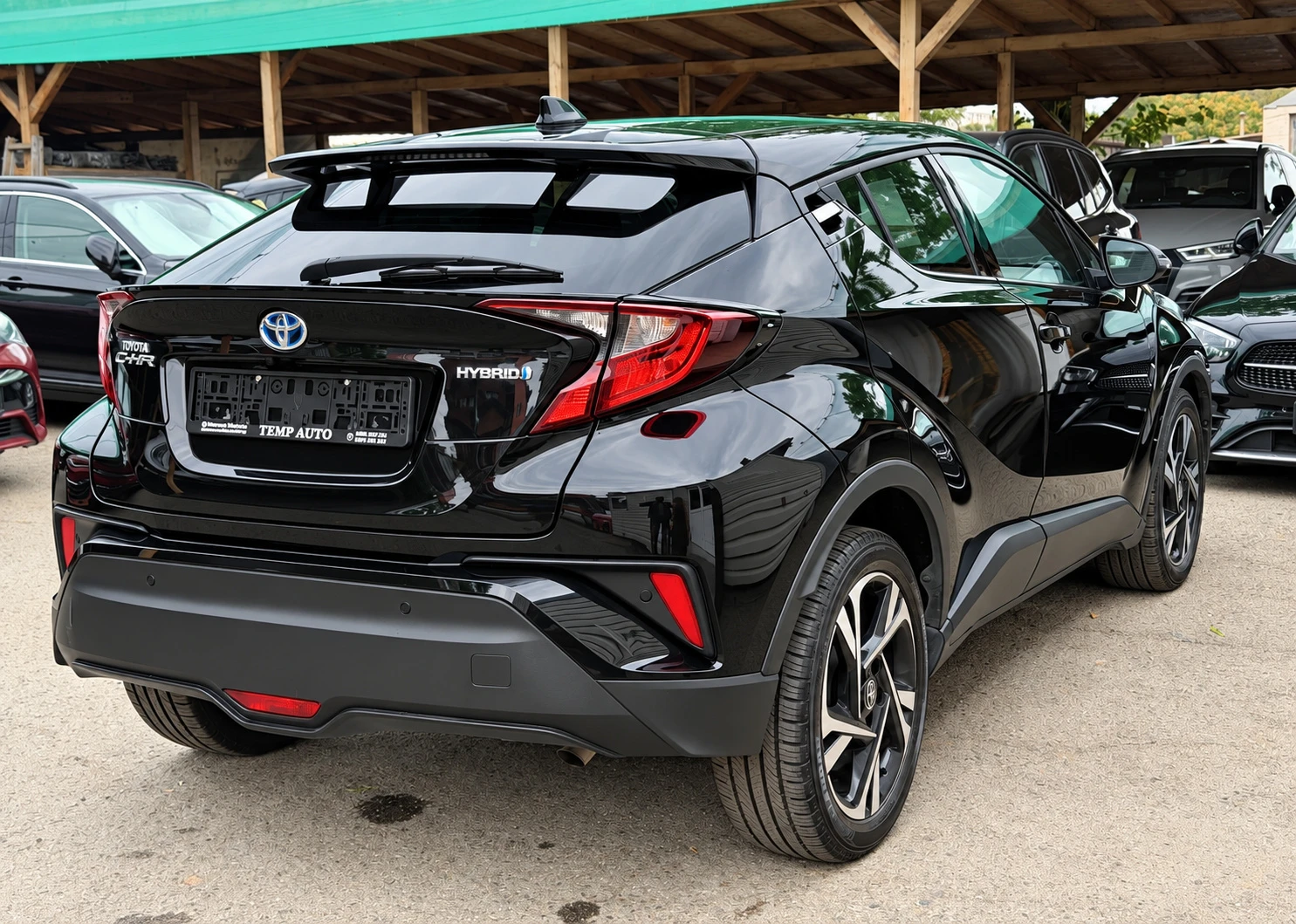 Toyota C-HR 1.8I* СЕРВИЗНА КНИЖКА* ПЪЛНА  ИСТОРИЯ В ТОЙОТА, снимка 5 - Автомобили и джипове - 56125736