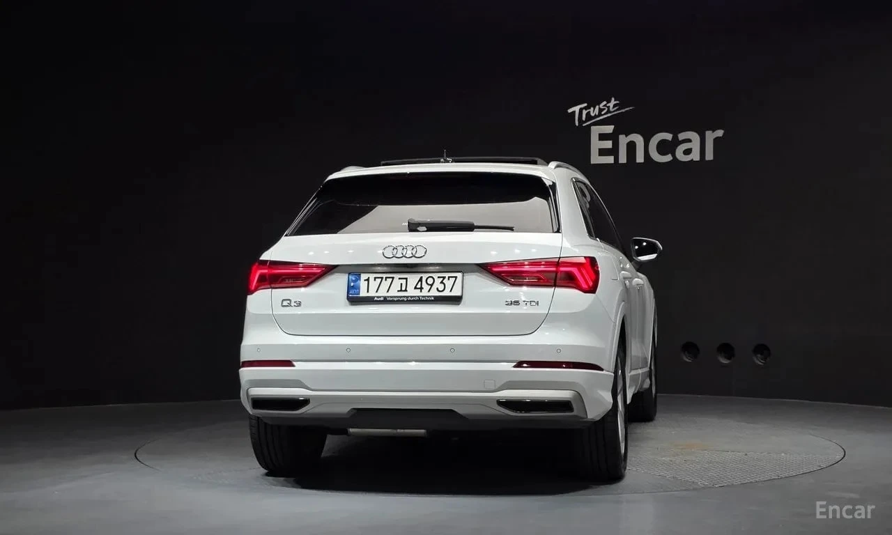Audi Q3 * 35 TDI Premium * , снимка 4 - Автомобили и джипове - 56731390
