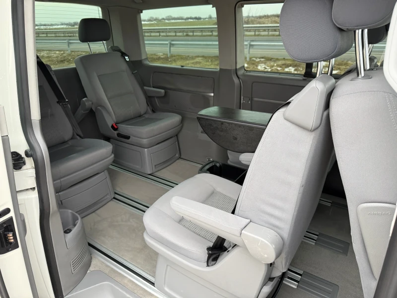 VW T5 MULTIVAN 2.5 TD / 4MOTION / 5+ 1 / NAVI / PECHKA , снимка 11 - Бусове и автобуси - 53374264