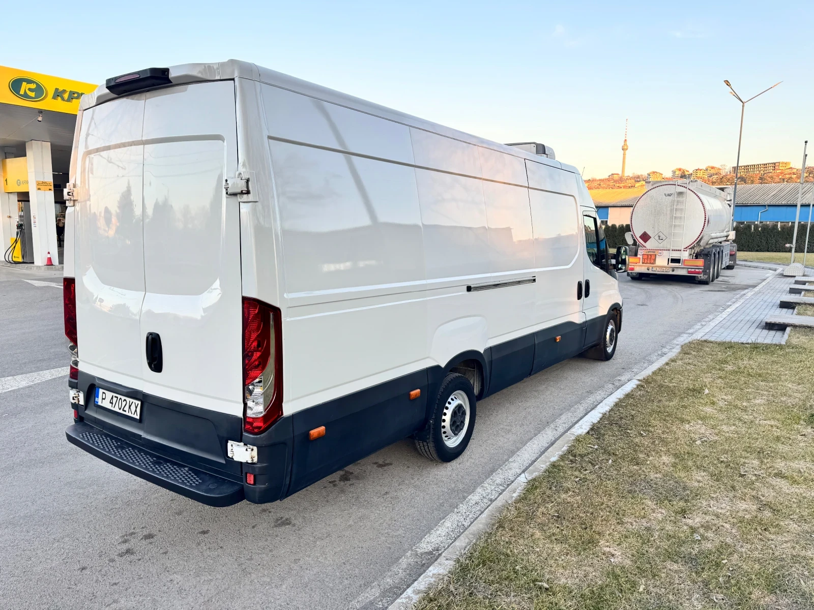 Iveco Daily 3.0 170hp ХЛАДИЛЕН-30!!!СТАЦИОНАР!!!ТОП!!!ОБСЛУЖЕН - изображение 4