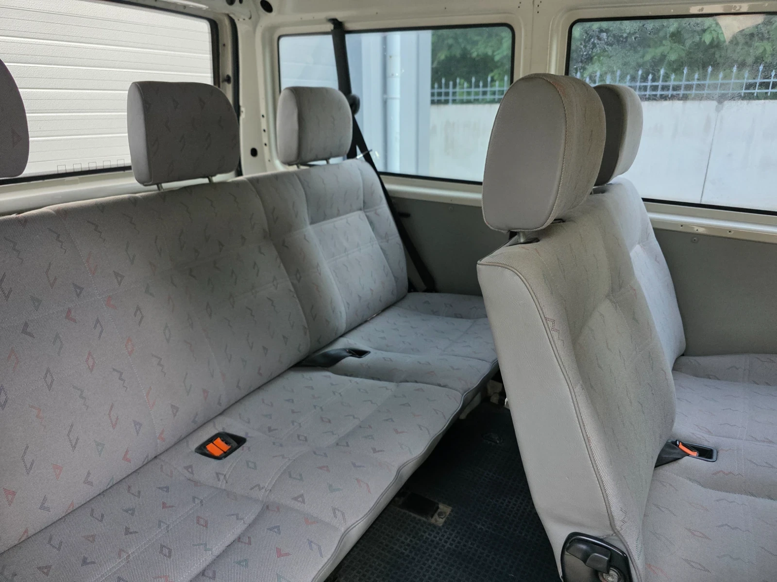 VW Transporter T4, снимка 14 - Бусове и автобуси - 55430990