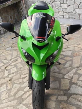 Kawasaki Zxr ZX-10R ПЕРФЕКТНО СЪСТОЯНИЕ!! , снимка 3