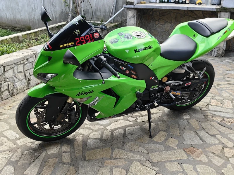 Kawasaki Zxr ZX-10R ПЕРФЕКТНО СЪСТОЯНИЕ!! , снимка 4 - Мотоциклети и мототехника - 52696312