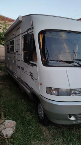 Кемпер HYMER / ERIBA Motor Caravan, снимка 3