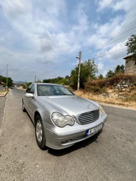 Mercedes-Benz C 220, снимка 3