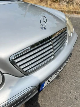 Mercedes-Benz C 220, снимка 15