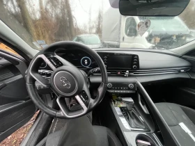 Hyundai Elantra, снимка 12