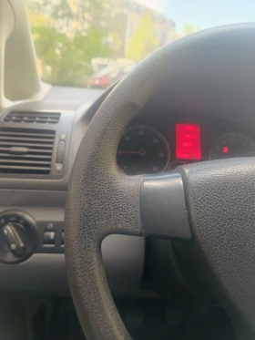VW Touran 1.9 TDI 105 кс, снимка 6