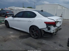 Alfa Romeo Giulia TI SPORT RWD* TURBO 280HP* КЛИП НА МОТОРА | Auto.bg — изображение 3